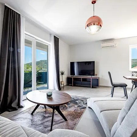 Gold 3 Apartman Mlini